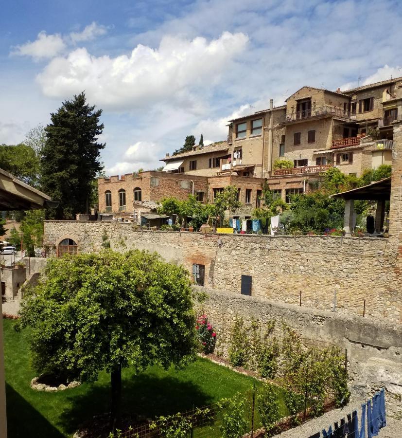 Contemporary Rooms San Gimignano Exterior photo